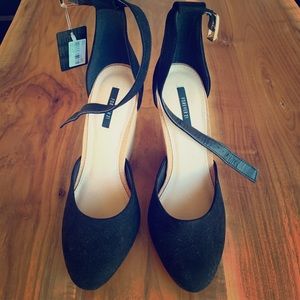 Forever 21 faux suede heels